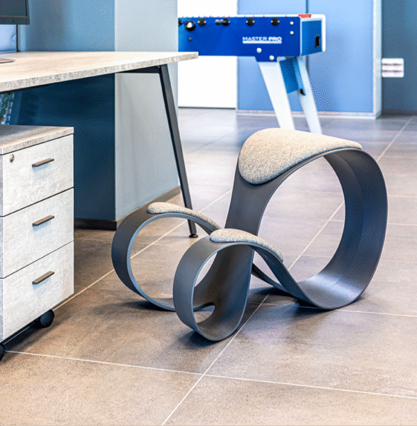 Moon, çalışma koltuğu