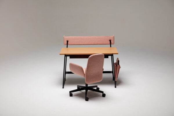 Hobby, çalışma masası