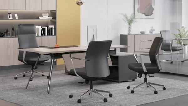 Grace, çalışma koltuğu