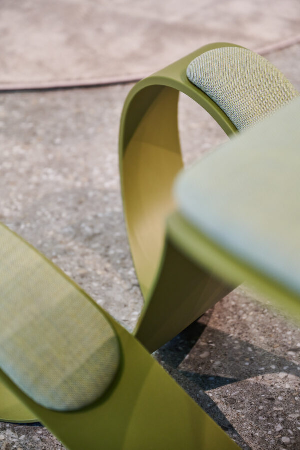 Moon, çalışma koltuğu