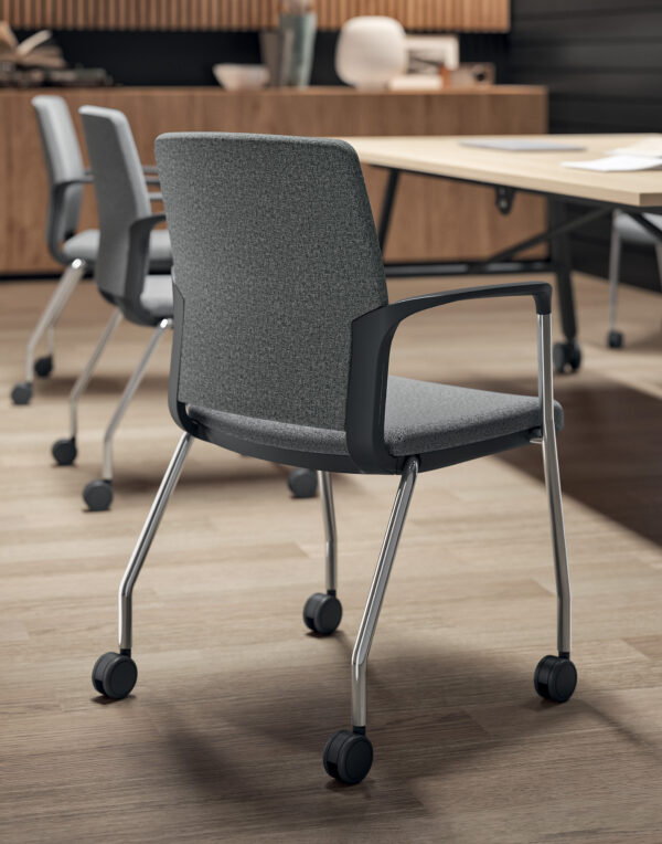 Cloud, toplantı koltuğu