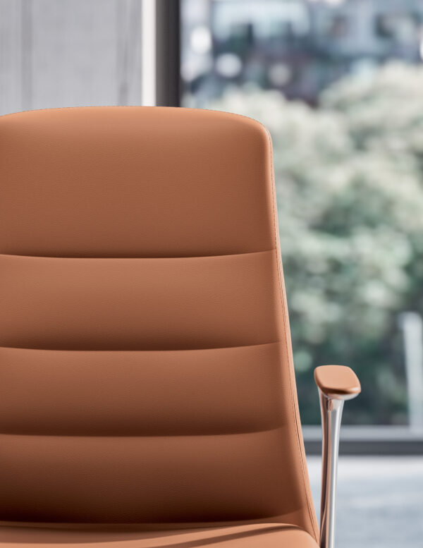 Diade, çalışma koltuğu