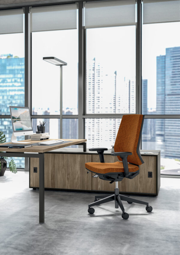 Omnia, çalışma koltuğu