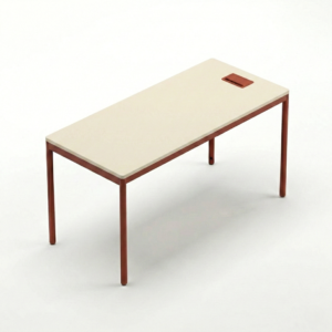 Cage, çalışma masası