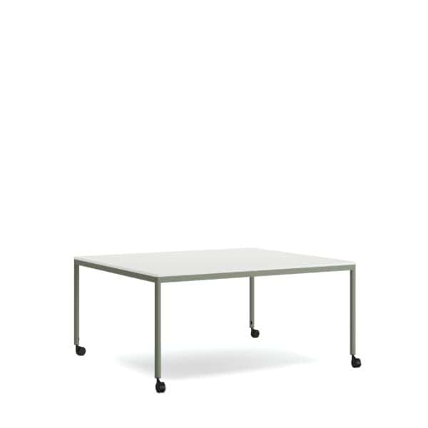 Cage, çalışma masası