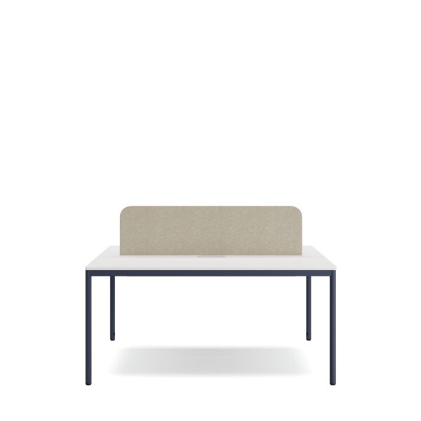 Cage, çalışma masası