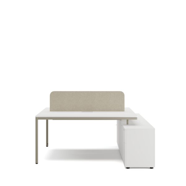 Cage, çalışma masası