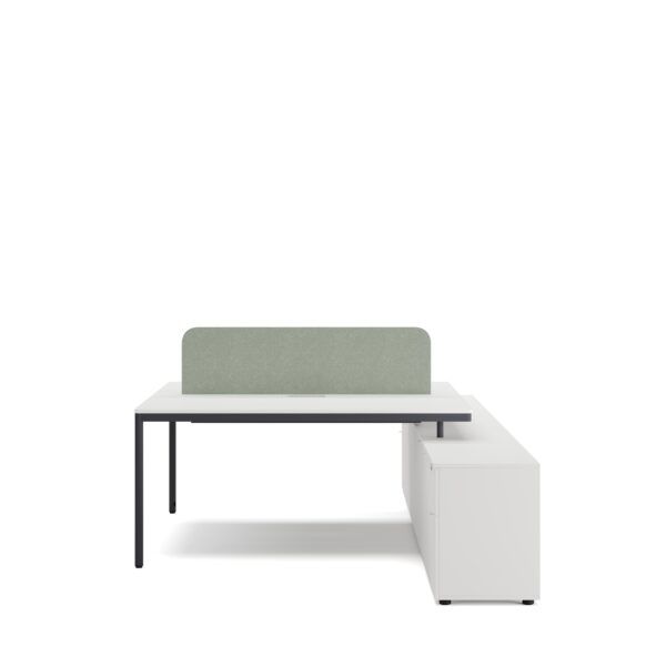 Cage, çalışma masası