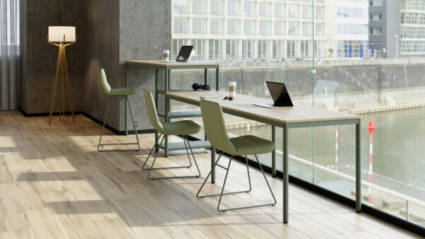 Cage, çalışma masası