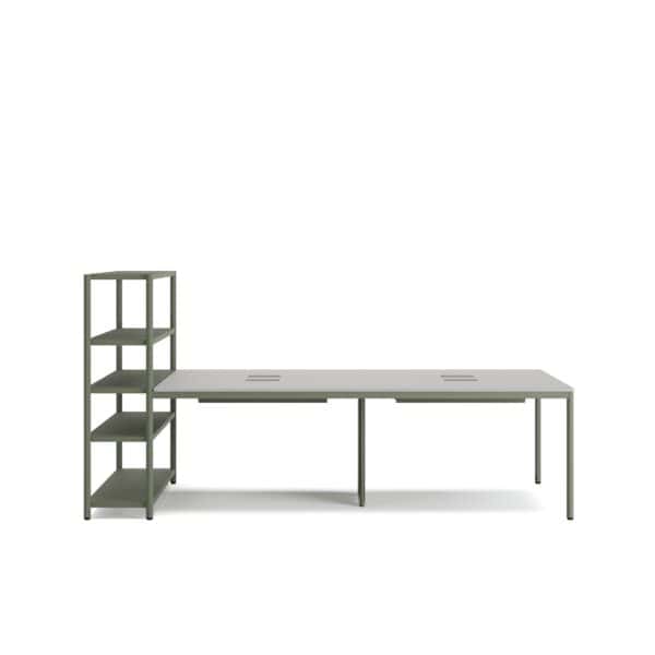 Cage, çalışma masası