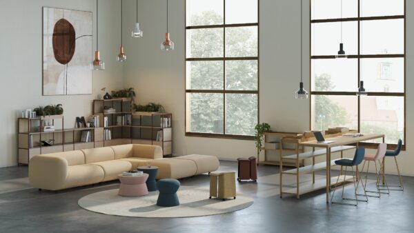 Cage, çalışma masası